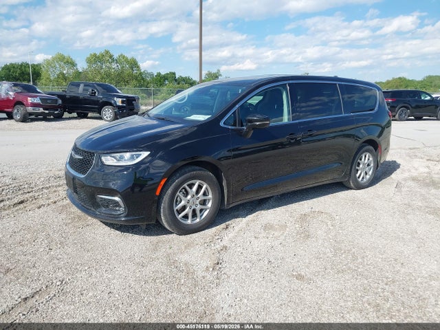 Продажа на аукционе авто 2024 Chrysler Pacifica Touring L, vin: 2C4RC1BG2RR165159, номер лота: 45176119