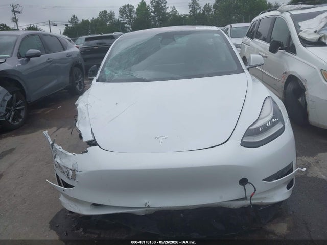 45176130 :رقم المزاد ، 5YJ3E1EB1JF067076 vin ، 2018 Tesla Model 3 Long Range/performance مزاد بيع