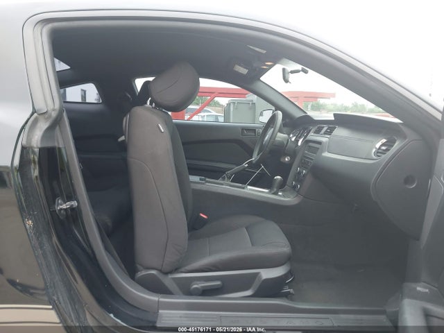 Продаж на аукціоні авто 2012 Ford Mustang V6, vin: 1ZVBP8AMXC5261712, номер лоту: 45176171