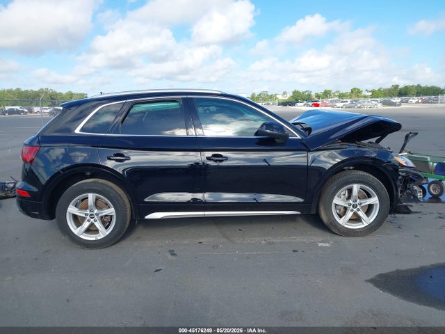 45176249 :رقم المزاد ، WA1AAAFY8M2102672 vin ، 2021 Audi Q5 Premium 45 Tfsi Quattro S Tronic مزاد بيع