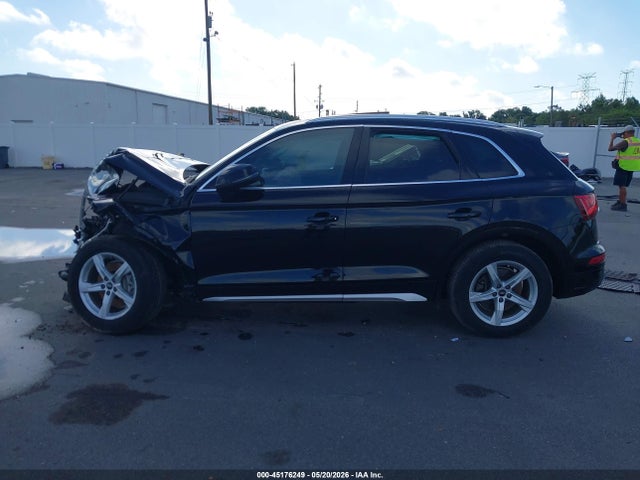 45176249 :رقم المزاد ، WA1AAAFY8M2102672 vin ، 2021 Audi Q5 Premium 45 Tfsi Quattro S Tronic مزاد بيع