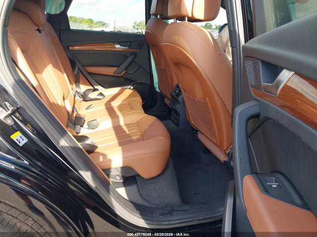 45176249 :رقم المزاد ، WA1AAAFY8M2102672 vin ، 2021 Audi Q5 Premium 45 Tfsi Quattro S Tronic مزاد بيع