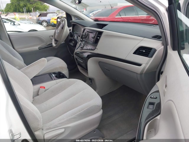 Aukcja sprzedaży 2014 Toyota Sienna Le 7 Passenger, vin: 5TDJK3DC5ES077262, numer aukcji: 45176250