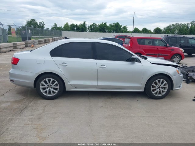 3VWD17AJ2FM258621 Volkswagen Jetta 1.8t Se