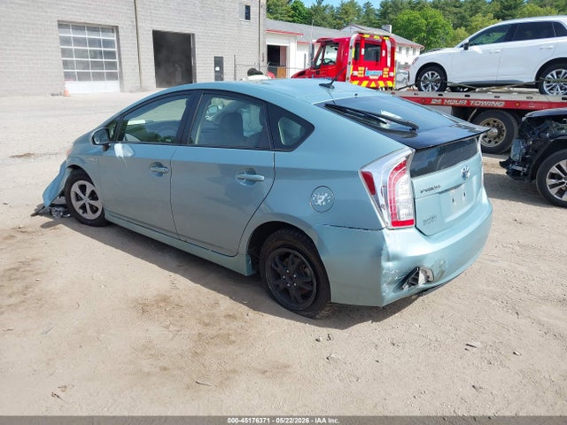 JTDKN3DU0F1915507 Toyota Prius Four