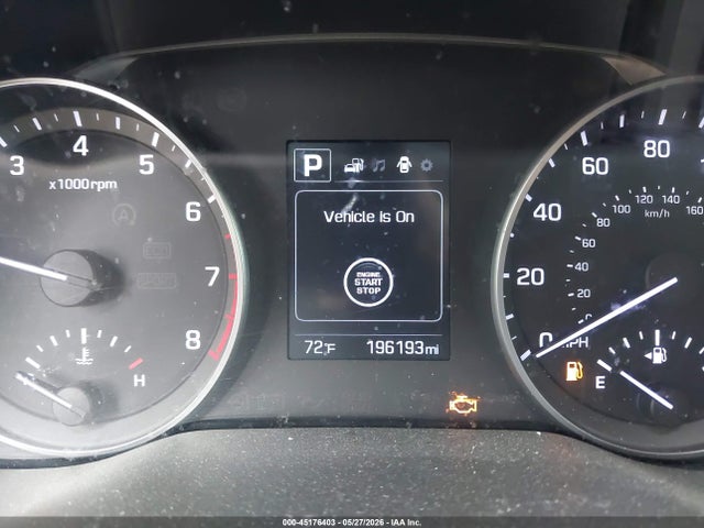 2017 Hyundai Elantra Value Edition მანქანა იყიდება აუქციონზე, vin: 5NPD84LF4HH184715, აუქციონის ნომერი: 45176403