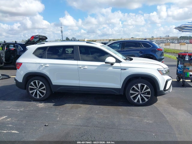 2022 Volkswagen Taos 1.5t Se მანქანა იყიდება აუქციონზე, vin: 3VVRX7B28NM072354, აუქციონის ნომერი: 45176443