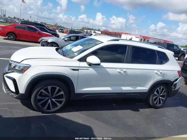 2022 Volkswagen Taos 1.5t Se მანქანა იყიდება აუქციონზე, vin: 3VVRX7B28NM072354, აუქციონის ნომერი: 45176443