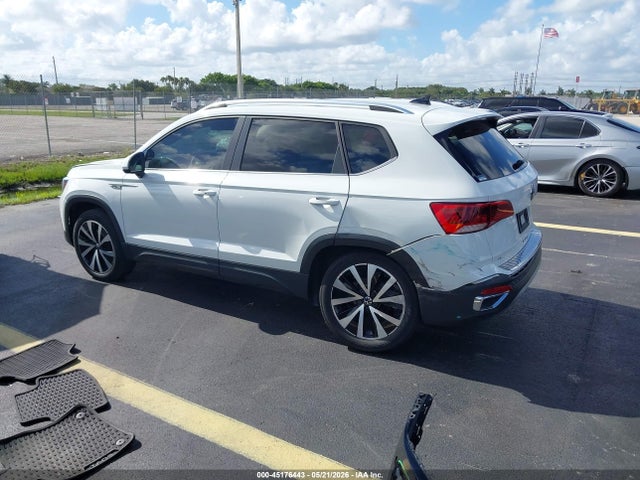 2022 Volkswagen Taos 1.5t Se მანქანა იყიდება აუქციონზე, vin: 3VVRX7B28NM072354, აუქციონის ნომერი: 45176443