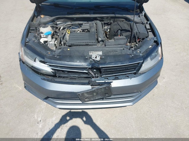 45176452 :رقم المزاد ، 3VWDB7AJ4HM221294 vin ، 2017 Volkswagen Jetta 1.4t Se مزاد بيع