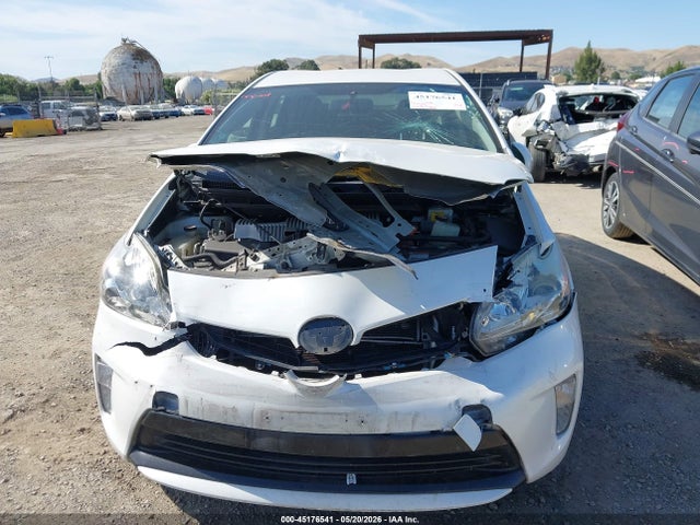 2014 Toyota Prius Three მანქანა იყიდება აუქციონზე, vin: JTDKN3DU4E0390374, აუქციონის ნომერი: 45176541