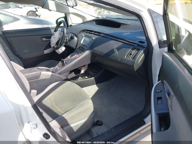 2014 Toyota Prius Three მანქანა იყიდება აუქციონზე, vin: JTDKN3DU4E0390374, აუქციონის ნომერი: 45176541