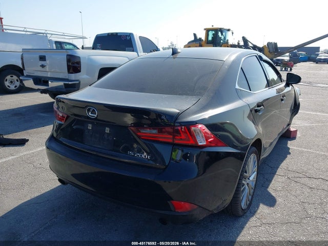 Lexus IS 200T 2016 JTHBA1D25G5024734 Image 4