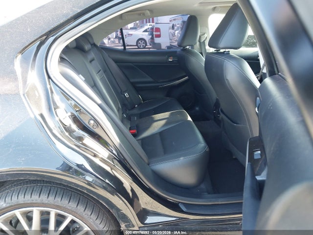 Lexus IS 200T 2016 JTHBA1D25G5024734 Image 8