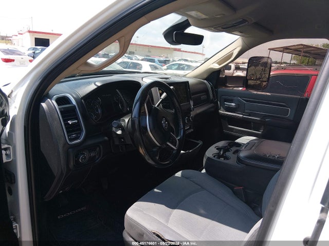 2019 Ram 2500 Big Horn  4x4 6'4 Box მანქანა იყიდება აუქციონზე, vin: 3C6UR5DL7KG562881, აუქციონის ნომერი: 45176601