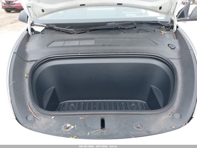 Tesla Model Y Standard Range Rear-wheel Drive 2021 5YJYGDED5MF103665 Image 10