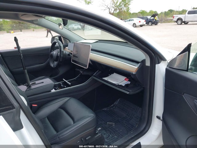 Tesla Model Y Standard Range Rear-wheel Drive 2021 5YJYGDED5MF103665 Image 5