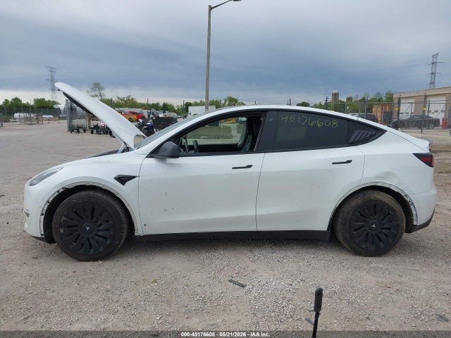 Tesla Model Y Standard Range Rear-wheel Drive 2021 5YJYGDED5MF103665 Image 6