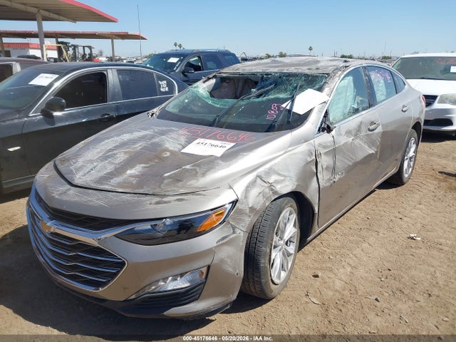 1G1ZD5ST7SF121150 Chevrolet Malibu Fwd 1lt