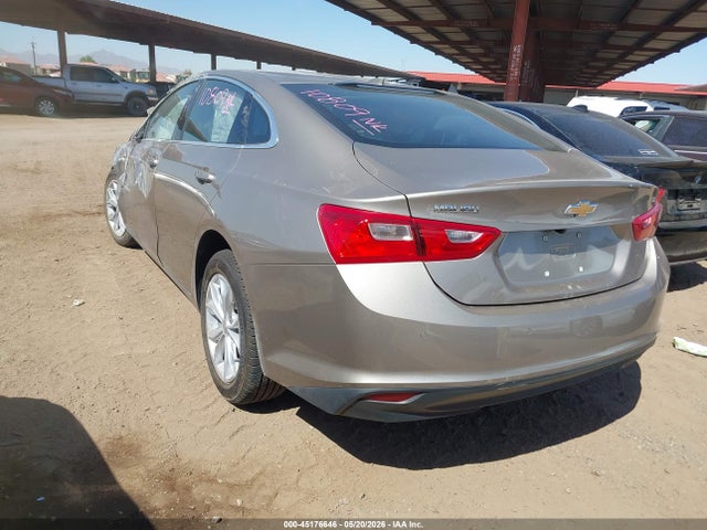 1G1ZD5ST7SF121150 Chevrolet Malibu Fwd 1lt