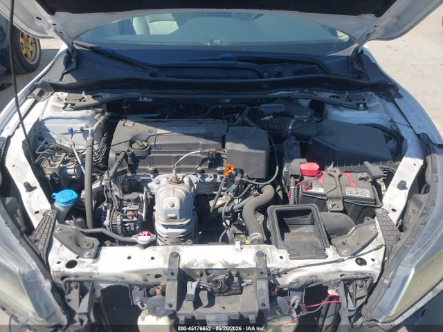 45176652 :رقم المزاد ، 1HGCR2F73EA139738 vin ، 2014 Honda Accord Ex مزاد بيع