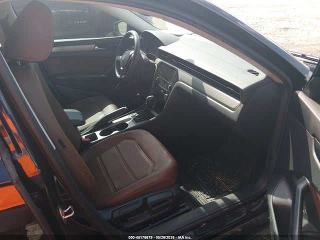 Продаж на аукціоні авто 2021 Volkswagen Passat 2.0t Se, vin: 1VWSA7A30MC006387, номер лоту: 45176679