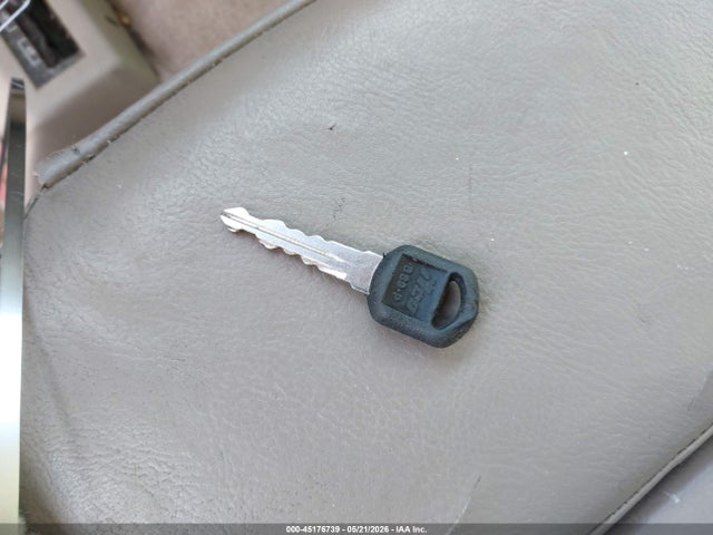 Продажа на аукционе авто 1998 Chevrolet Gmt-400 K1500, vin: 2GBEK19R0W1178502, номер лота: 45176739
