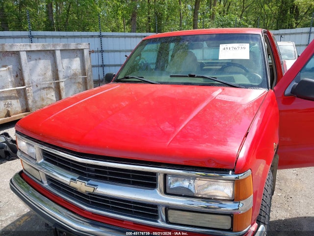 Продажа на аукционе авто 1998 Chevrolet Gmt-400 K1500, vin: 2GBEK19R0W1178502, номер лота: 45176739