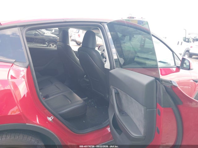 45176758 :رقم المزاد ، 7SAYGDEE7PA129682 vin ، 2023 Tesla Model Y مزاد بيع