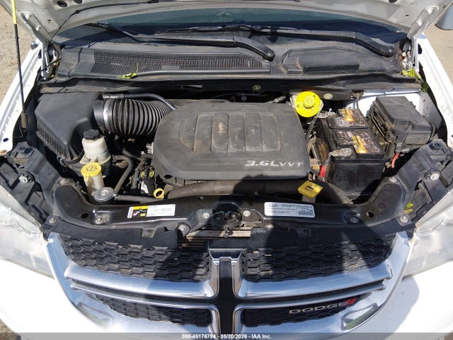 2C4RDGCG1FR733363 Dodge Grand Caravan Sxt