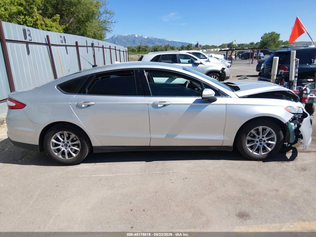 Aukcja sprzedaży 2015 Ford Fusion S, vin: 3FA6P0G71FR194576, numer aukcji: 45176819
