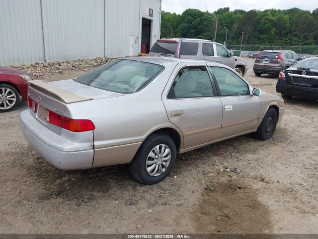 2000 Toyota Camry Ce მანქანა იყიდება აუქციონზე, vin: 4T1BG22KXYU940823, აუქციონის ნომერი: 45176828