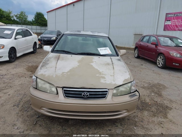 2000 Toyota Camry Ce მანქანა იყიდება აუქციონზე, vin: 4T1BG22KXYU940823, აუქციონის ნომერი: 45176828