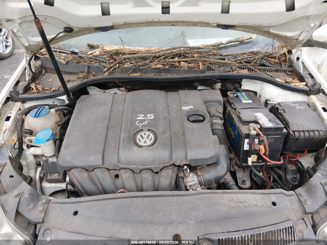 Продажа на аукционе авто 2010 Volkswagen Golf 2-door, vin: WVWAB7AJ0AW220719, номер лота: 45176836