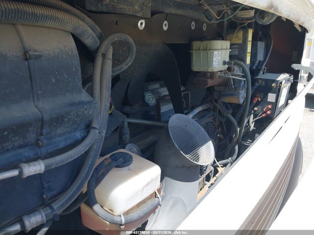 Продаж на аукціоні авто 2002 Workhorse Custom Chassis Motorhome Chassis W22, vin: 5B4MP67G423338026, номер лоту: 45176839