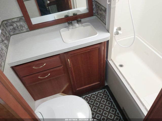 Продаж на аукціоні авто 2002 Workhorse Custom Chassis Motorhome Chassis W22, vin: 5B4MP67G423338026, номер лоту: 45176839