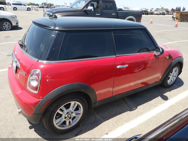 45176840 :رقم المزاد ، WMWSU3C57BT097427 vin ، 2011 Mini Cooper مزاد بيع