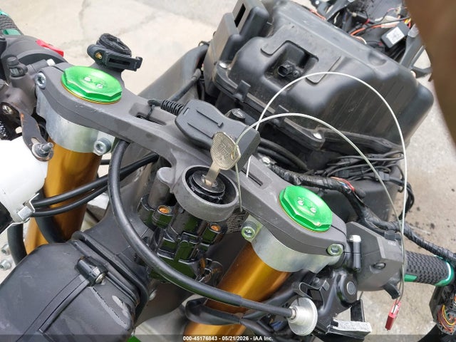 2015 Kawasaki Zx1000 J მანქანა იყიდება აუქციონზე, vin: JKAZXCJ14FA024777, აუქციონის ნომერი: 45176843