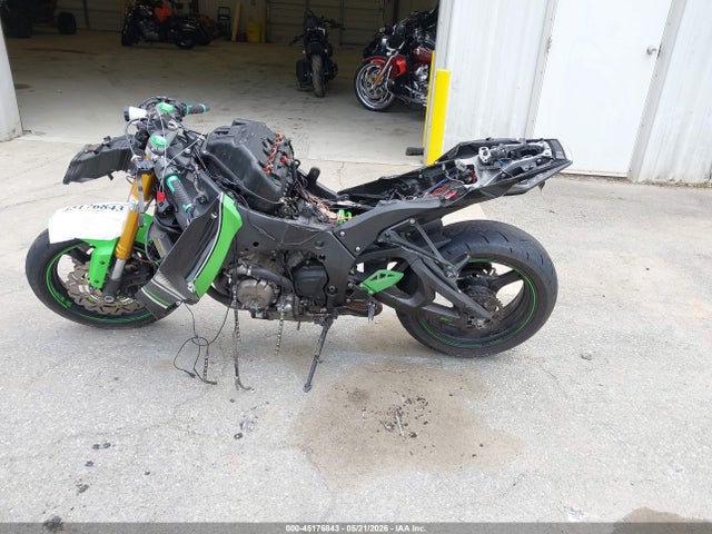 2015 Kawasaki Zx1000 J მანქანა იყიდება აუქციონზე, vin: JKAZXCJ14FA024777, აუქციონის ნომერი: 45176843