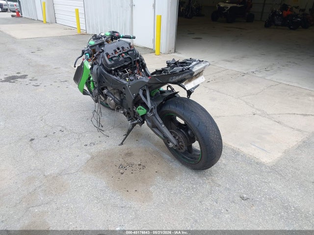 2015 Kawasaki Zx1000 J მანქანა იყიდება აუქციონზე, vin: JKAZXCJ14FA024777, აუქციონის ნომერი: 45176843