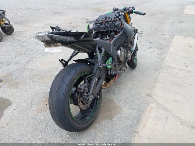 2015 Kawasaki Zx1000 J მანქანა იყიდება აუქციონზე, vin: JKAZXCJ14FA024777, აუქციონის ნომერი: 45176843
