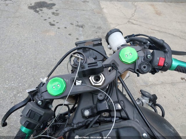 2015 Kawasaki Zx1000 J მანქანა იყიდება აუქციონზე, vin: JKAZXCJ14FA024777, აუქციონის ნომერი: 45176843
