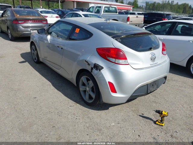 KMHTC6AD1EU194381 Hyundai Veloster Base W/black