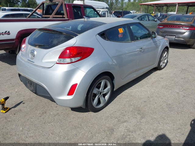 KMHTC6AD1EU194381 Hyundai Veloster Base W/black