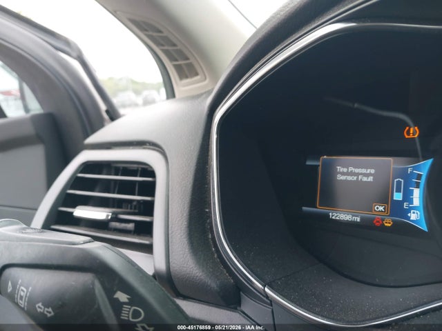 45176859 :رقم المزاد ، 3FA6P0SU7HR253968 vin ، 2017 Ford Fusion Energi Titanium مزاد بيع