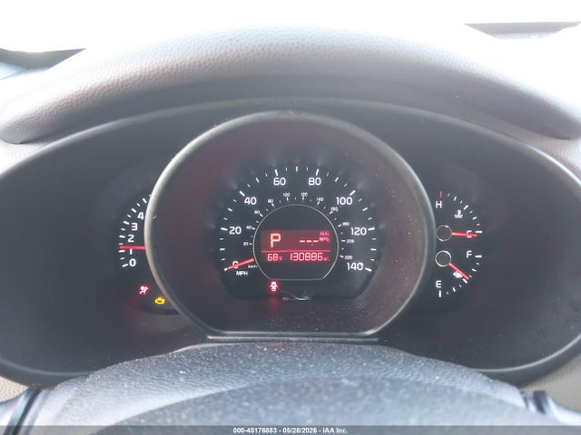 2015 Kia Soul მანქანა იყიდება აუქციონზე, vin: KNDJN2A24F7203913, აუქციონის ნომერი: 45176883