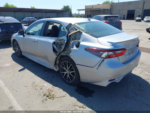 45176896 :رقم المزاد ، 4T1G11AK9NU669879 vin ، 2022 Toyota Camry Se مزاد بيع