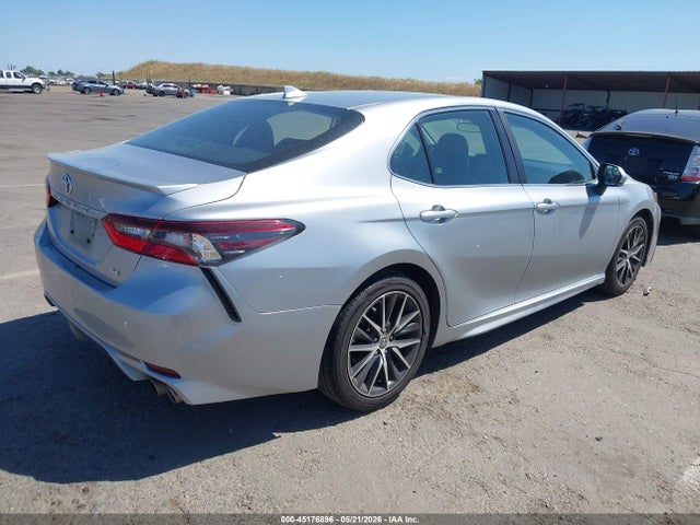 45176896 :رقم المزاد ، 4T1G11AK9NU669879 vin ، 2022 Toyota Camry Se مزاد بيع