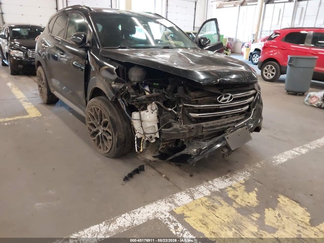 KM8J3CA26JU700544 Hyundai Tucson Limited