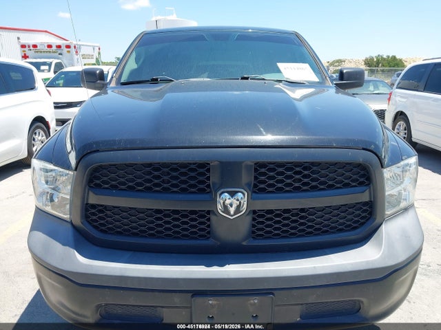 45176924 :رقم المزاد ، 1C6RR6KGXKS627703 vin ، 2019 Ram 1500 Classic Tradesman  4x2 5'7 Box مزاد بيع